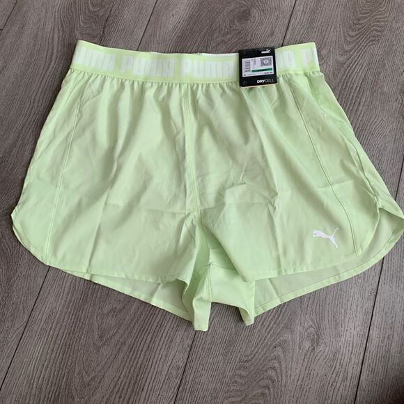 Puma Pants - Puma train strong woven shorts 3” butterfly